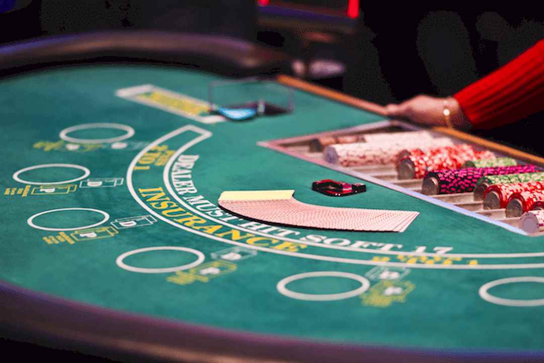 Bạn sẽ ấn tượng với những trò chơi phong phú ở sòng casino The Rich